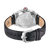 Rückseite der Herrenarmbanduhr mit Lederband, Schnalle und Gehäuseboden mit Logo
