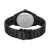 Rückseite Herrenarmbanduhr mit schwarzem Metallarmband und Gehäuseboden-Logo