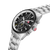 Herren-Chronograph mit Edelstahlgehäuse, schwarzem Zifferblatt und Chronograph-Drückern