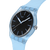 Hellblaue Armbanduhr mit schwarzem Zifferblatt, schmalen Indexen und sichtbarer Krone.