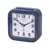 Réveil analogique avec boîtier bleu foncé et cadran rond, trotteuse