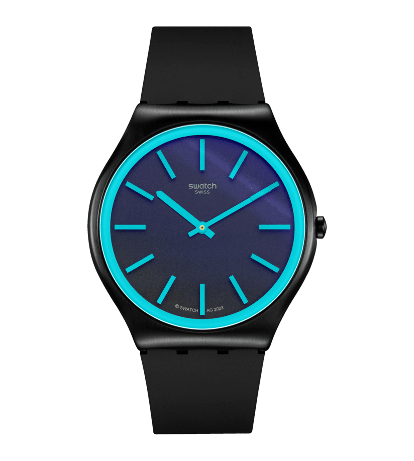 Swatch Armbanduhr mit schwarzem Band und blauem Zifferblatt