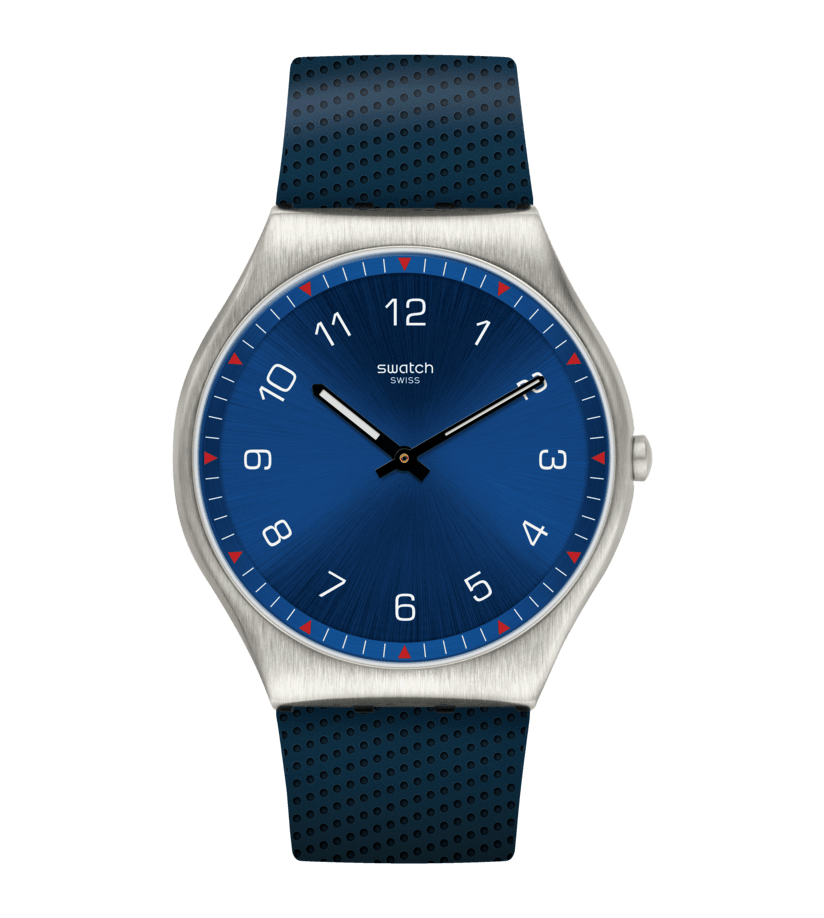 Ultradünne Armbanduhr: dunkelblaues Zifferblatt, silbernes Gehäuse, blaues Kautschukarmband.
