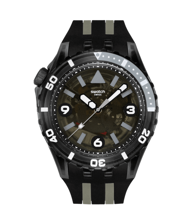 Schwarze Swatch Armbanduhr mit drehbarer Lünette, Zeigern und Ziffern auf dunklem Zifferblatt