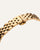 Goldfarbenes Metallgliederarmband der Armbanduhr, Gliederstruktur im Nahblick