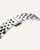 Nahaufnahme Metallgliederarmband der silbernen Armbanduhr, schimmerndes Gliederdesign