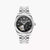 Silberne Automatikuhr mit Metallarmband und schwarzem Zifferblatt