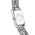Damenuhr-Rückseite mit Edelstahlgehäuse und Gravur, am Metallarmband