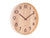 Horloge murale ronde en bois naturel clair avec chiffres et aiguilles noirs