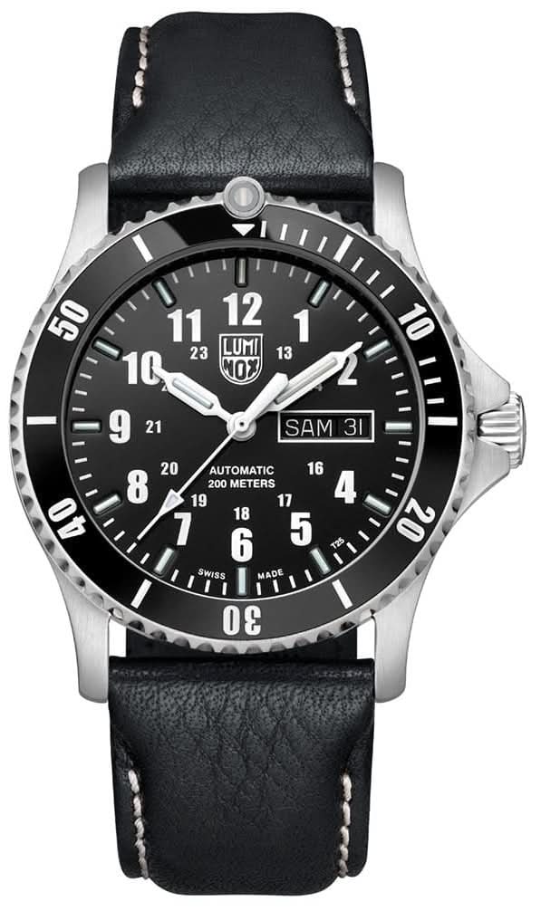 Bracelet de montre pour homme avec cadran noir, index lumineux et bracelet en cuir noir