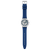 Herrenarmbanduhr mit blauem Armband und silbernem Gehäuse im Seitenansicht