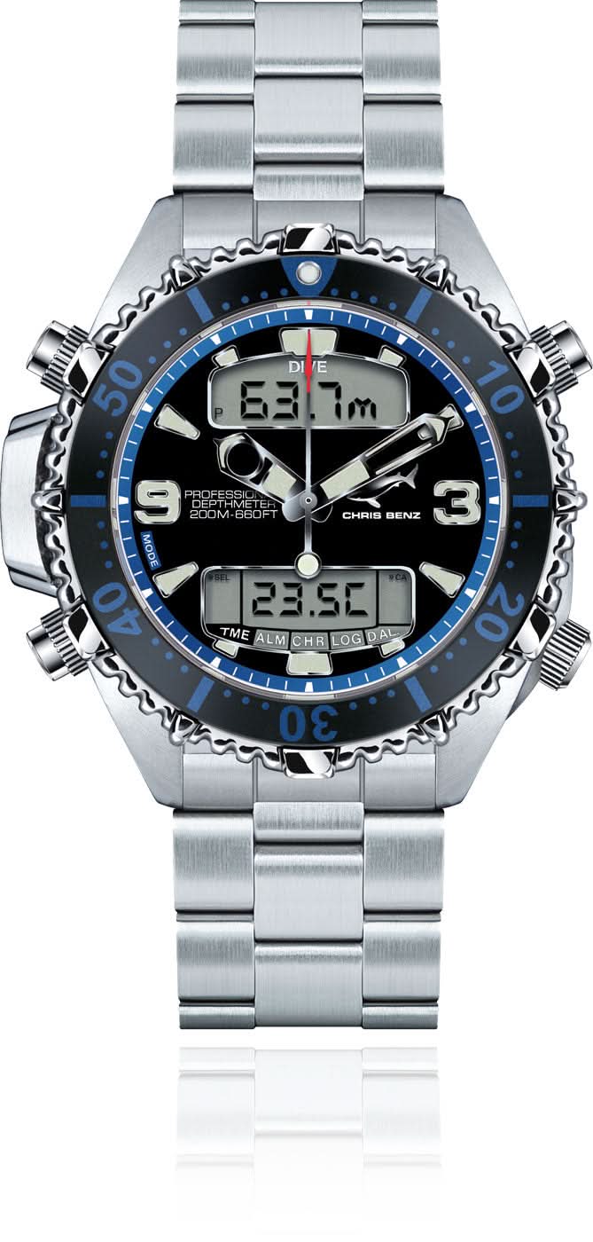 Montre de plongée avec bracelet en métal argenté, lunette bleue et affichage numérique de la profondeur