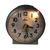 Radio-montre argentée avec cadran blanc, aiguilles vertes, centre rouge et bordure éclairée jaunâtre