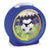 Réveil bleu à motif de football avec chiffres analogiques sur un cadran rond