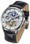 Montre homme avec cadran squelette, boîtier argenté et bracelet en cuir noir.