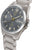 Herrenuhr mit dunkelgrauem Zifferblatt, goldenen Details, Metallgehäuse und Krone