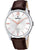 Festina Herrenuhr mit rundem Metallgehäuse, weißem Zifferblatt und braunem Lederarmband