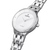 Montre pour femme avec boîtier rond en acier inoxydable, cadran blanc et index bâtons ; couronne sur le côté