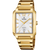 Goldfarbene Herrenuhr mit eckigem Gehäuse, Metallarmband und weißem Zifferblatt.