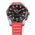 Montre connectée homme : cadran noir, bracelet rouge, boîtier métallique argenté