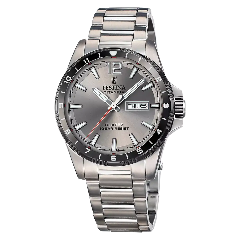 Festina Titanarmbanduhr mit silbernem Metallarmband und grauem Zifferblatt