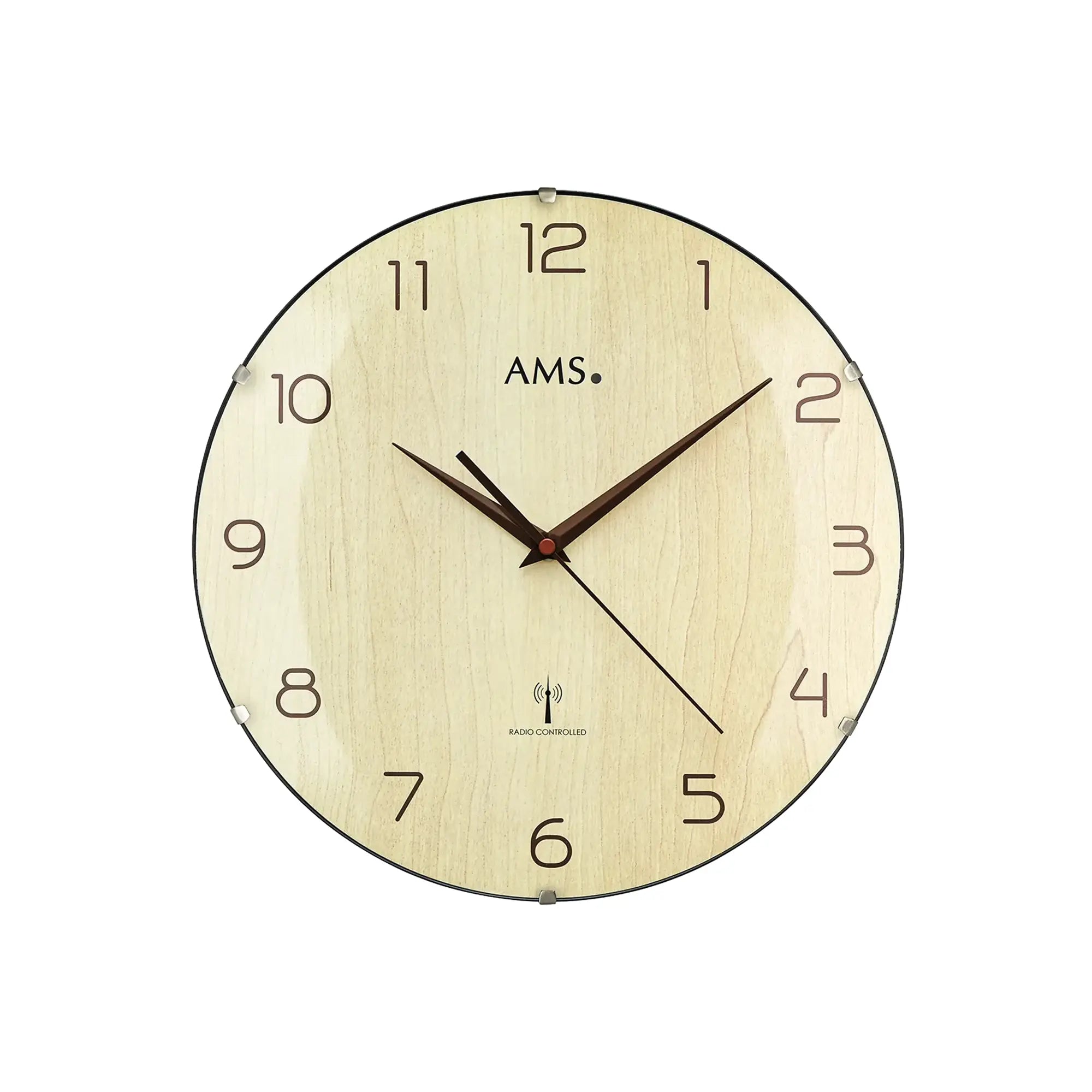 Runde Funk-Wanduhr mit Holz-Ziffernblatt, schwarzen Zeigern und arabischen Ziffern