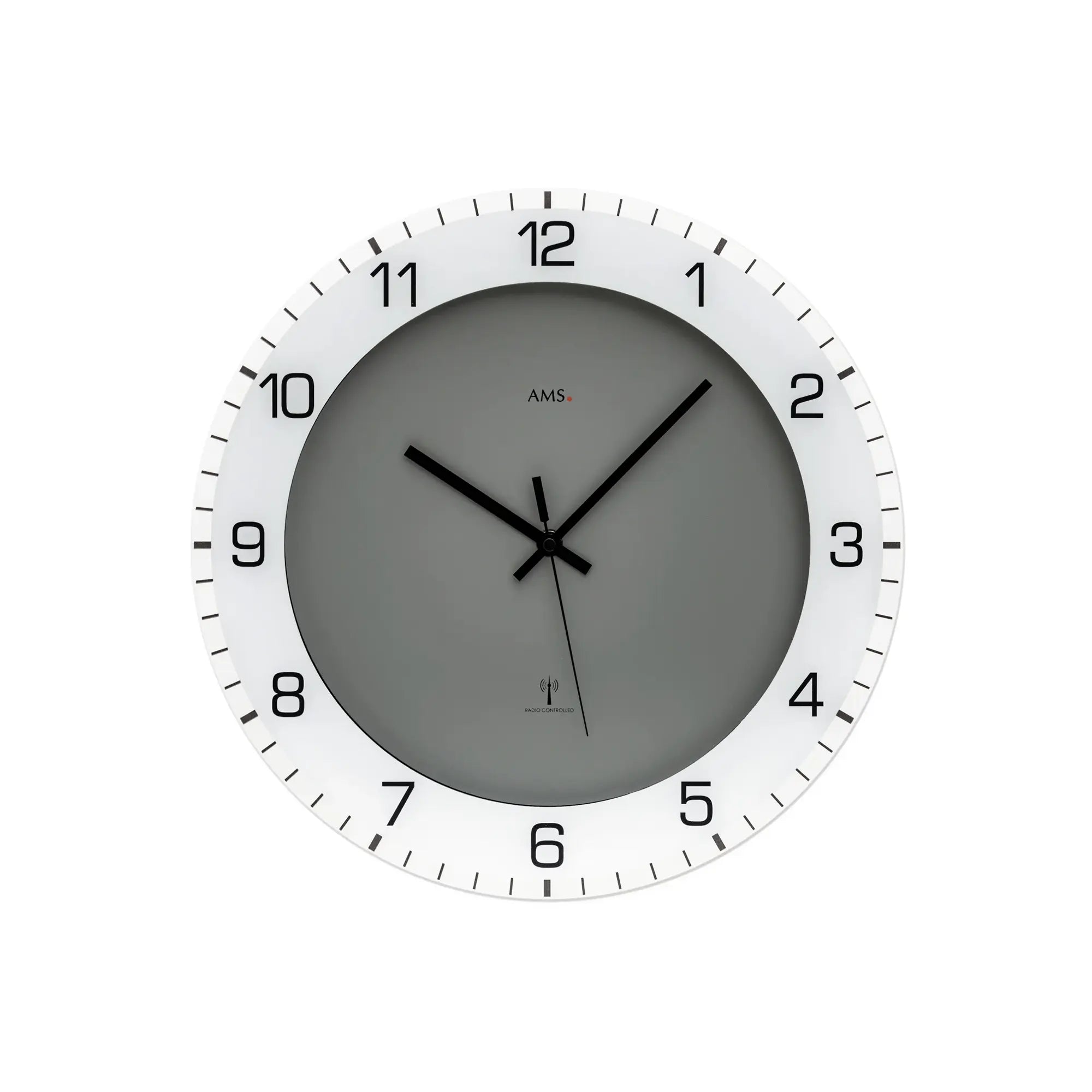 Runde Wanduhr mit anthrazitfarbenem Zifferblatt, weißem Ziffernring und schwarzen Zeigern