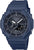 Casio G-Shock montre homme bleue avec cadran sombre et bracelet en silicone, vue latérale