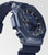G-Shock montre homme de côté : couronne et poussoirs sur le boîtier de protection bleu