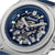 Montre homme gros plan cadran squelette avec inscription Ingersoll, automatique, acier inoxydable