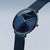 Montre Bering Ultra-Fine avec cadran bleu et bracelet milanais bleu, protège-couronne