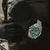 Montre pour homme au poignet avec cadran vert et bracelet en acier inoxydable