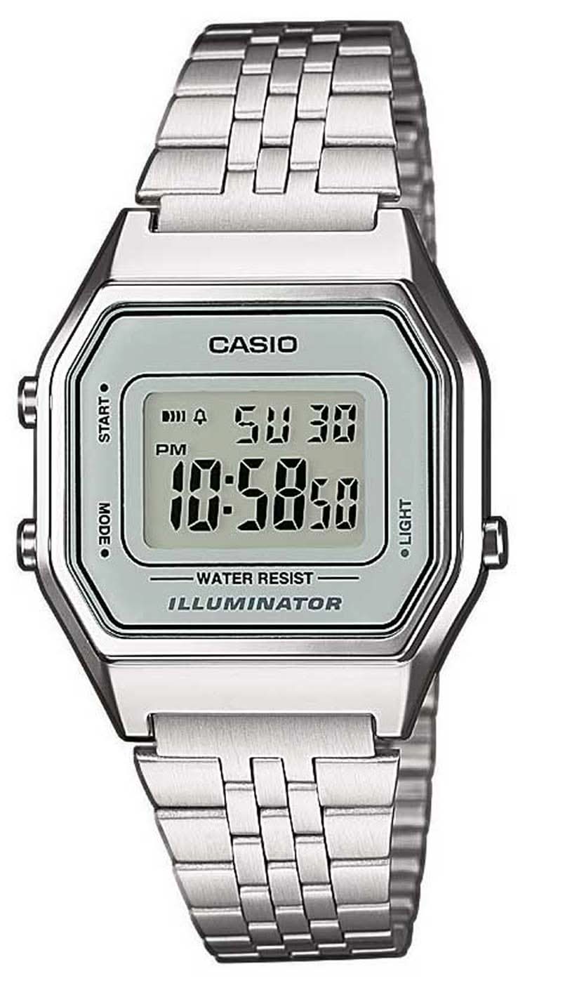 Casio Vintage LA680WEA montre numérique avec bracelet en acier inoxydable et cadran rectangulaire