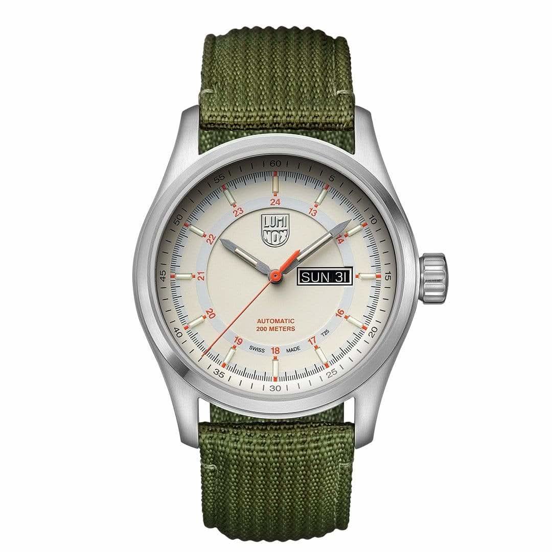 Montre homme avec boîtier argenté, cadran blanc et bracelet en toile verte