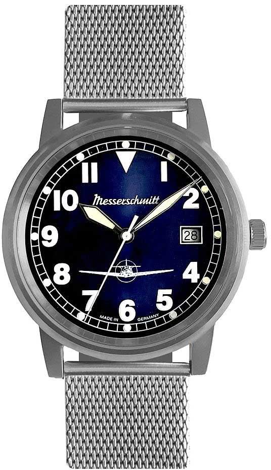 Montre d'aviateur Messerschmitt avec cadran sombre, grands chiffres et bracelet milanais en métal