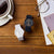 Ensemble de montres Casio pour femmes avec bracelets bleus et blancs, cadrans ronds avec index