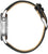 Montre pour homme : vue de côté avec bracelet en cuir noir et boîtier argenté.