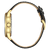 Citizen montre pour homme, vue de côté, avec bordure de boîtier dorée et bracelet en cuir noir