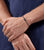 REVELRY Bracelet Gris avec Breloque - Police Modèle : PEAGB0033303