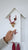 Rombach & Haas Classic SL35 H-1/14/3 Horloge Murale Blanc/Or/Rouge • Mouvement Mécanique 8 Jours • Véritable Coucou de la Forêt-Noire