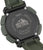 Fond de montre pour homme avec inscription PRO TREK, vis sur le boîtier, bracelet vert foncé.