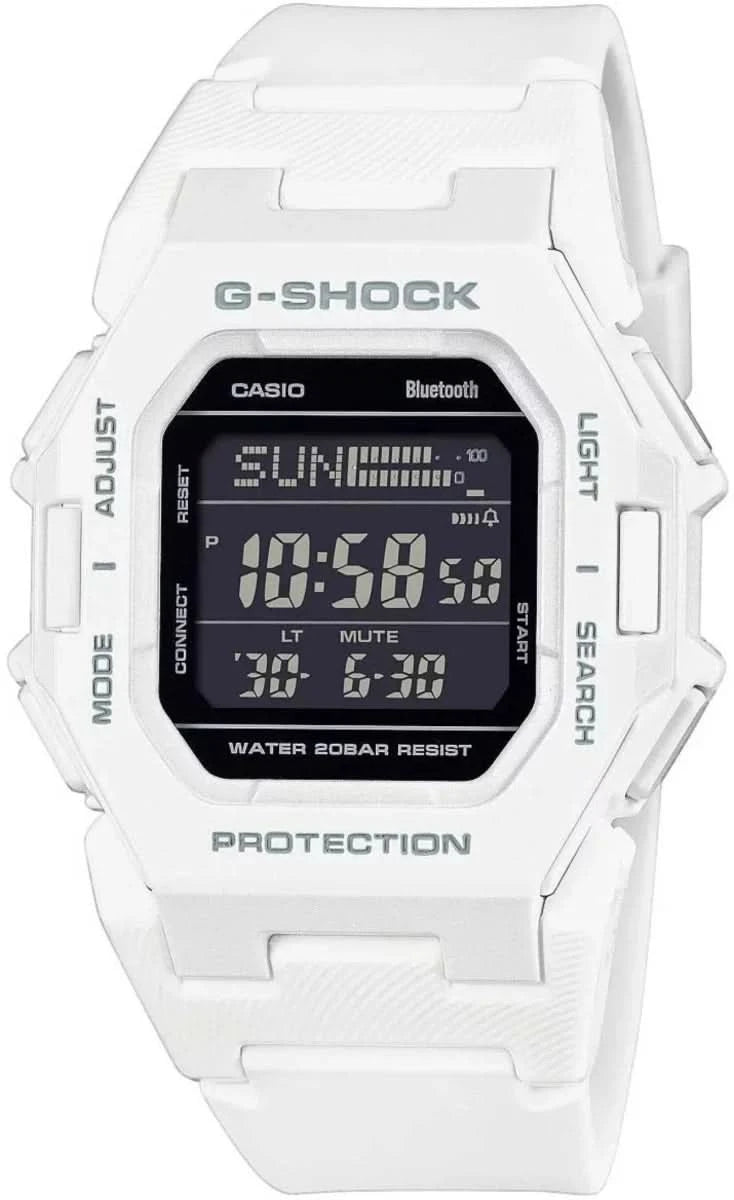 Casio G-Shock montre numérique avec boîtier blanc, cadran noir et Bluetooth