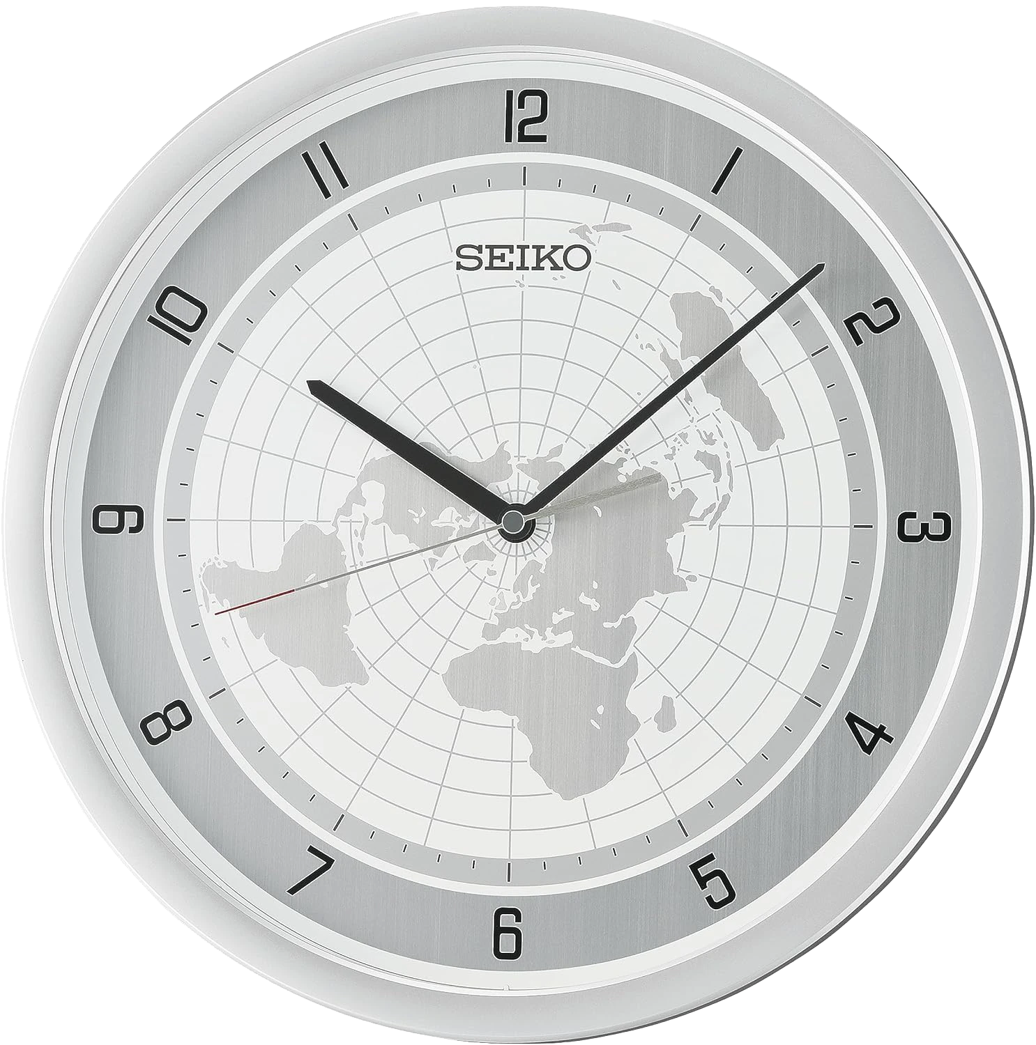 Horloge murale avec cadran carte du monde, fond gris, aiguilles et chiffres noirs