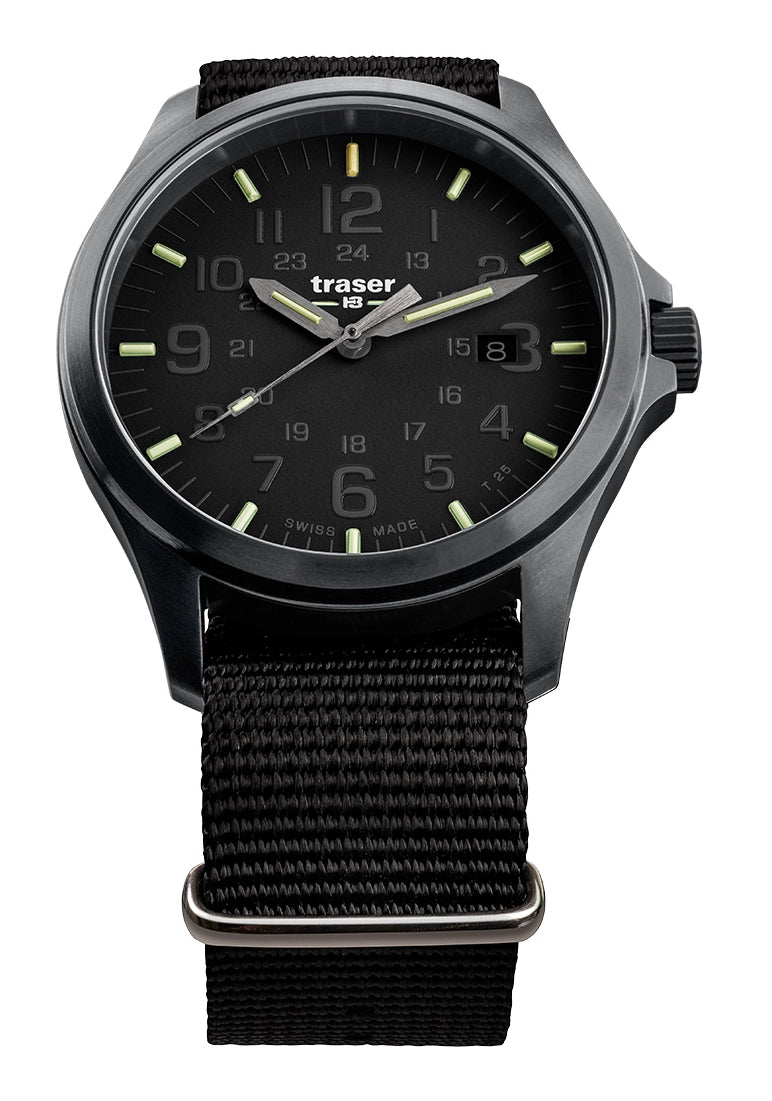Traser P67 Officer Pro Herrenarmbanduhr mit schwarzem Zifferblatt und NATO-Armband