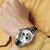 Lorus Herren-Chronograph-Armbanduhr mit Metallband, schwarzer Lünette und weißem Zifferblatt