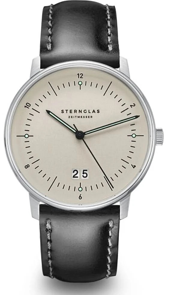 Bracelet pour homme avec cadran beige et bracelet en cuir noir, boîtier en acier argenté.