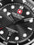 Herrenarmbanduhr Swiss Military Hanowa: Nahaufnahme schwarzes Zifferblatt mit Datumsfenster