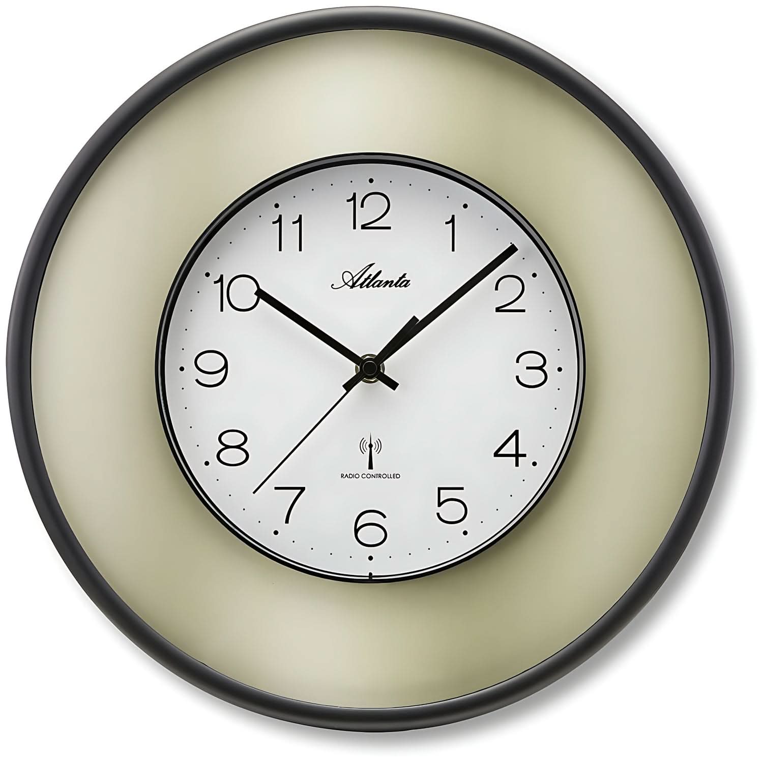 Horloge murale ronde avec cadre en plastique noir et cadran beige, chiffres arabes