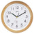 Horloge murale radio-pilotée avec cadre en bois, cadran blanc et aiguilles noires