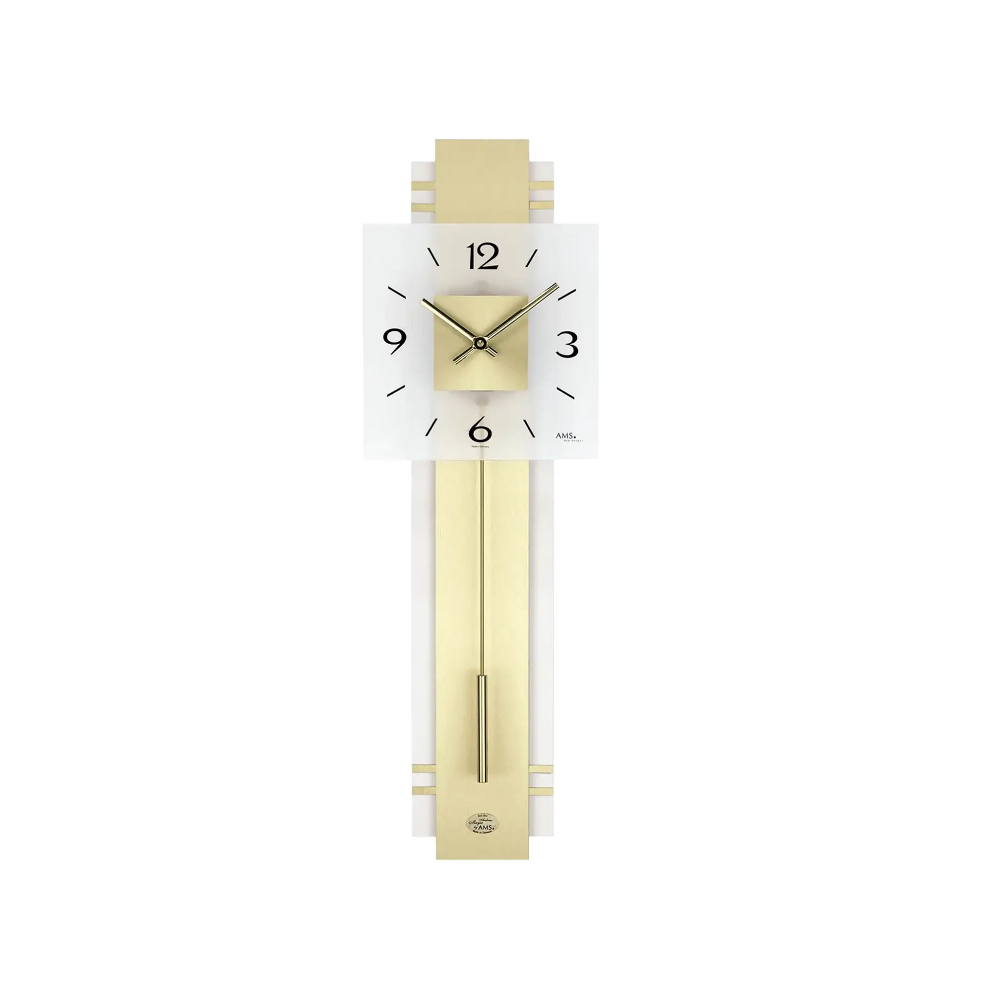 Wanduhr mit Pendelwerk: rechteckiges weißes Zifferblatt, schwarze Zahlen, goldene Zeiger